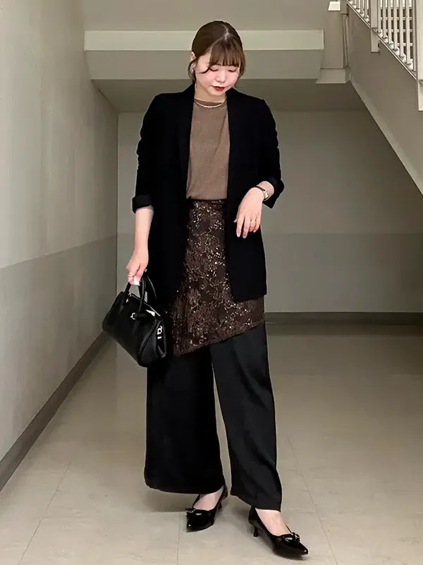 ジャケットで端正に仕上げる深みのある旬なレイヤード |気温17度の服装まとめ!最高/最低17度別のおすすめコーデ【2026最新】|ストライプクラブ